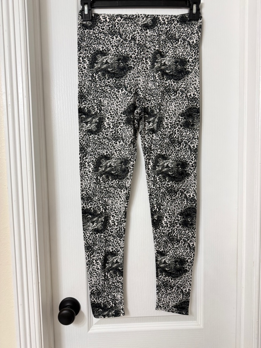 Emme Jordan black white  animal print cheetah high waist leggings Size L